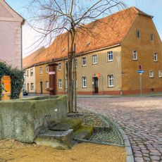 Wohnhaus in geschlossener Bebauung und Ecklage Elbstraße 14