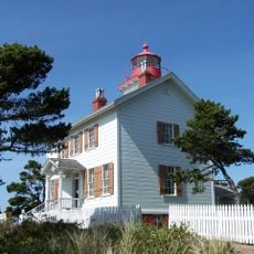 Yaquina Bay Light