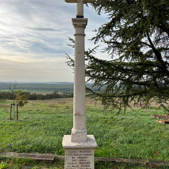 Croix Dunoyer-Patrin de La Chapelle-sous-Brancion