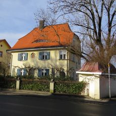Villenartiges Wohnhaus