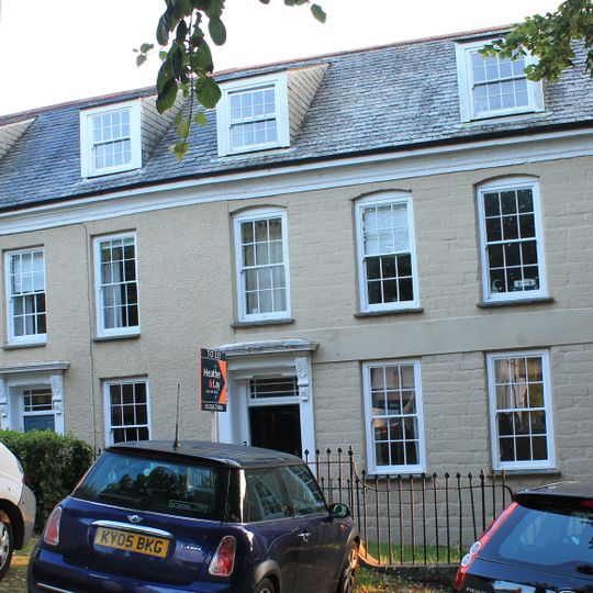 Nos 4, 5 And 6 And Attached Forecourt Walls And Railings