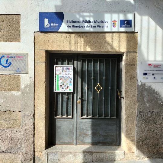 Biblioteca Pública Municipal de Hinojosa de San Vicente