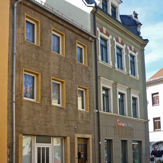 Wohnhaus in geschlossener Bebauung Mittelstraße 11