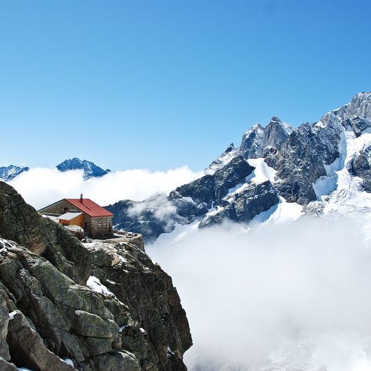 A Neuve Hut