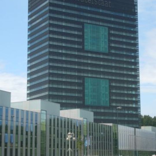 Westraven, building