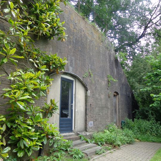 Fort Hoofddijk: Bomvrije remise D