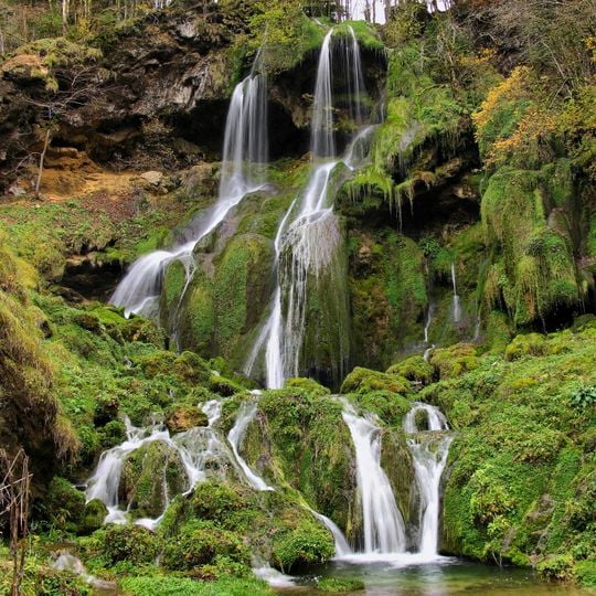Cascade du moulin de Vermondans