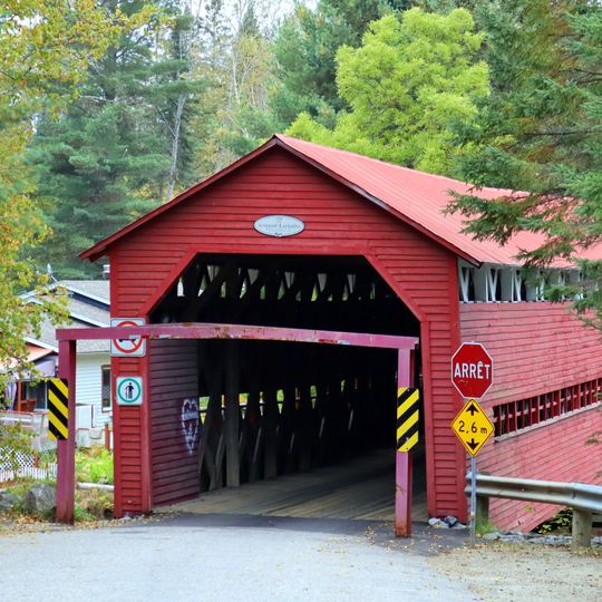Pont couvert Armand-Lachaîne