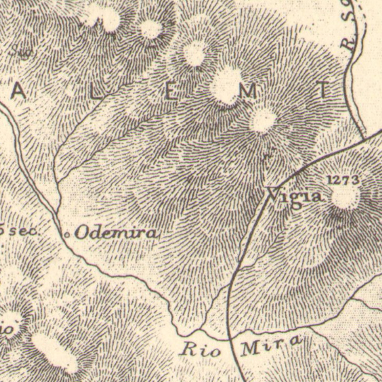 Castle Hill in Vale de Gaios