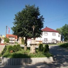 Kříž ve Štáhlavech u schodů