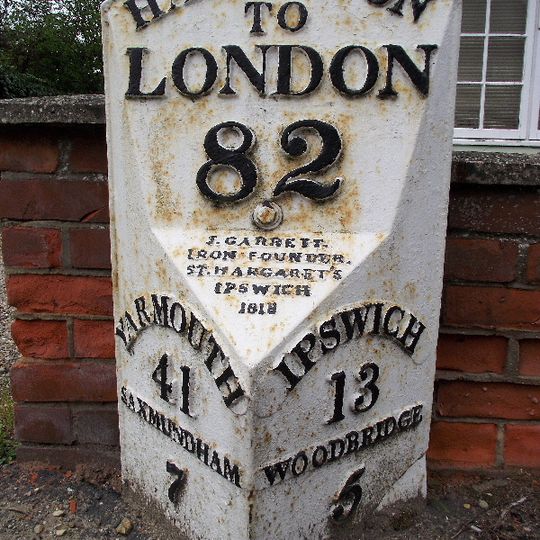 Milestone, Milestone Cottage, jct B1078 to Charsfield