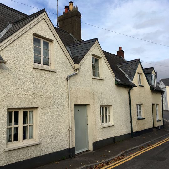 29,31 & 33 Castle Street, Abergavenny