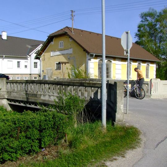 Siebenhirten Brücke bei Kühlhaus