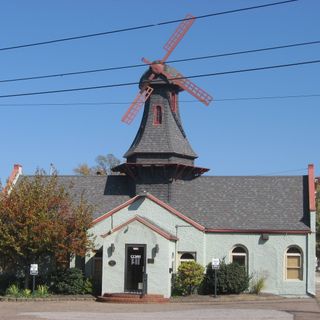 Windmill Quaker State