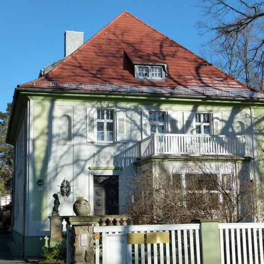 Böhmertstraße 2