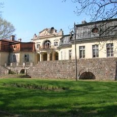 Bratoszewice Palace