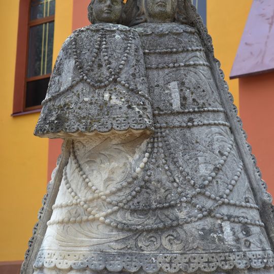 Madona s dieťaťom, socha