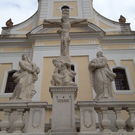 Areál farského kostola, súsošie-socha III.