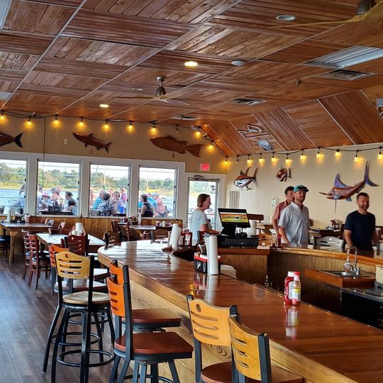Southern Salt Seafood Company and Waterfront Restaurant