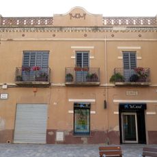 Casa a la plaça Catalunya, 9 (Vilabertran)