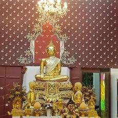 Wat Tha Banthoeng Tham