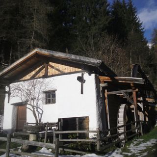 Hinterlocher-Mühle, Ellbögen