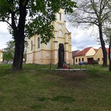 Pomník padlým v Číčenicích