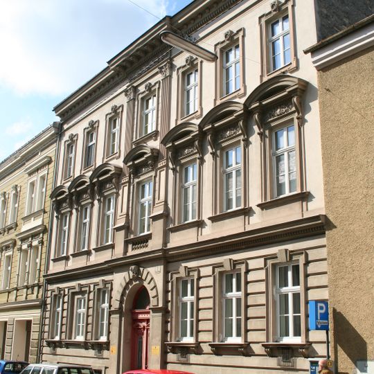 Kreuzstraße 7