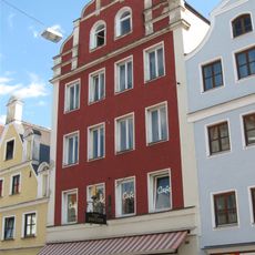 Wohn- und Geschäftshaus