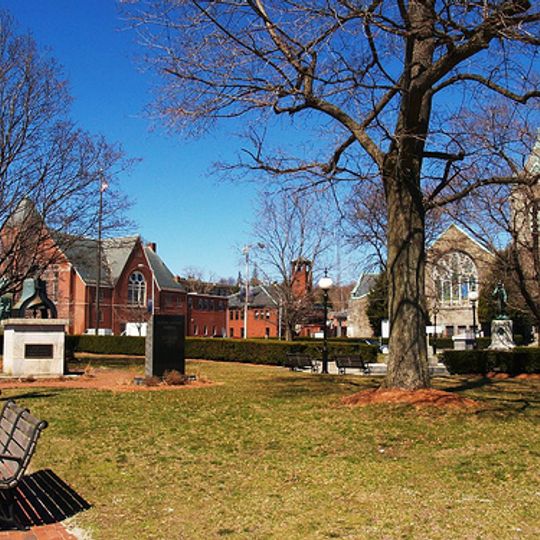 Monument Square Historic District