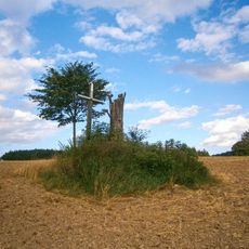 Kříž východně od Tatenic v poli (2)