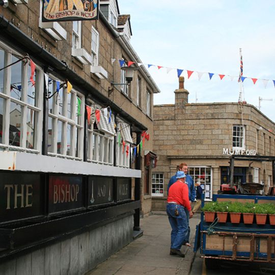 The Bishop And Wolf Public House
