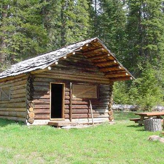 Willow Prairie Cabin
