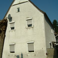 Schulstraße 4