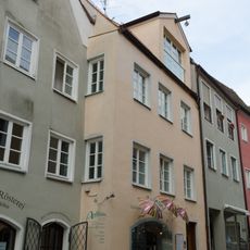 Wohn- und Geschäftshaus