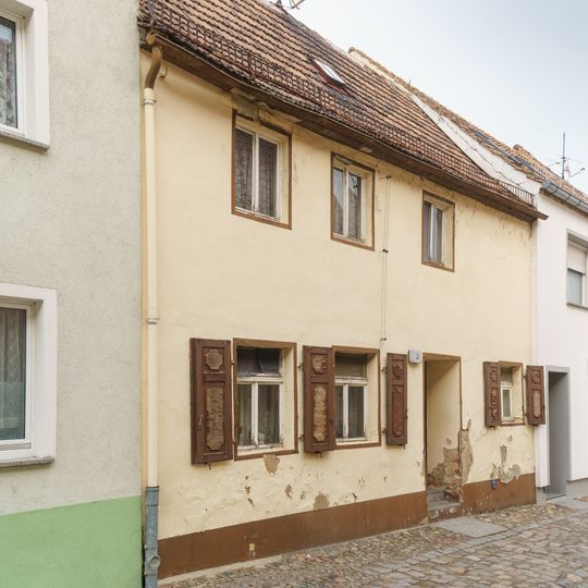Wohnhaus in geschlossener Bebauung Mühlenstraße 3
