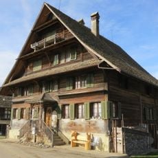 Grüt farmhouse with granary and former washhouse