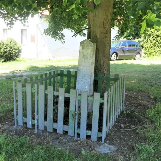 Pomník padlým 1938-45 ve Velkém Hubenově