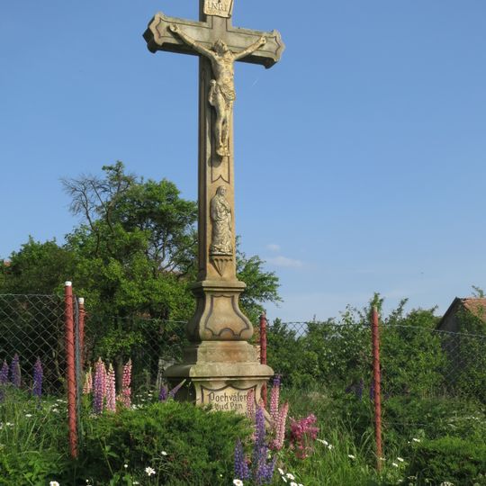 Kříž u domu 55 v Chotěbudicích