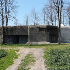 MO-S 33 Kozmice casemate