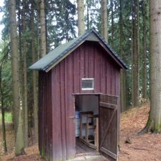 Kaple svaté Anny u lesní cesty jižně od Vlčí Hory