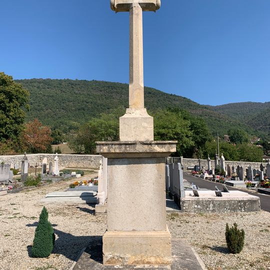 Cemetery cross of Lhuis