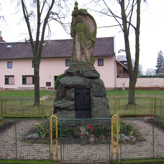 Pomník padlým v Břuchotíně