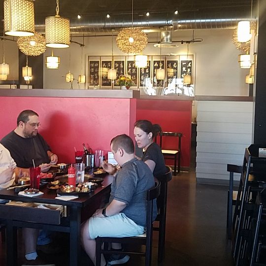 Yummy's Korean BBQ & Sushi 고기 전문