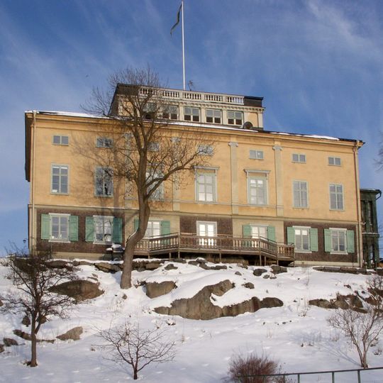 Huvudsta gård
