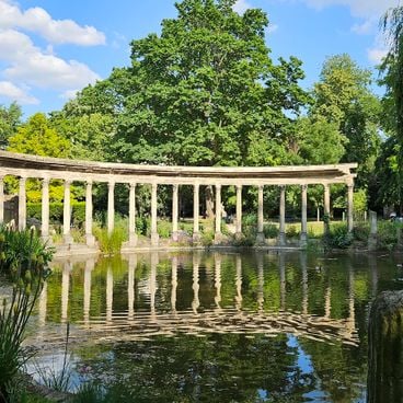 From Roman ruins to skyscrapers: the story of Paris written in its walls