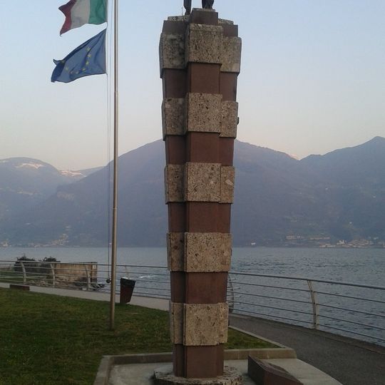 Monumento ai caduti e dispersi di Castro