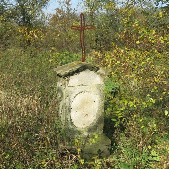 Kříž u silnice z Haslic do Řepčic
