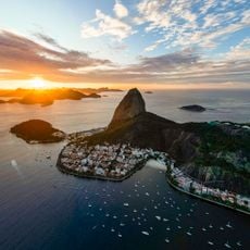Mouth of Guanabara Bay and Manmade Shorelines – Flamengo Park, Historic Forts of Niterói, Sugar Loaf Natural Monument, Copacabana Seafront