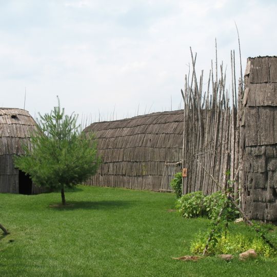 Tsiionhiakwatha/Droulers archaeological site interpretation center